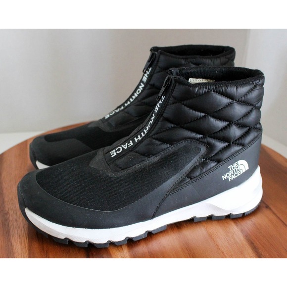 The North Face Shoes - The North Face Boots Womens 10 Black Quilted Thermoball Traction Zip Winter
